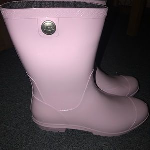 Ugg rain boots